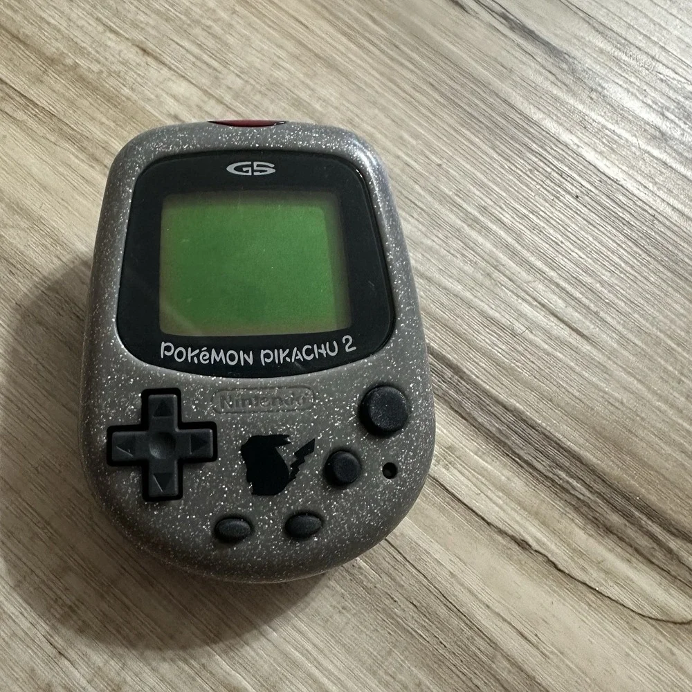 Nintendo Pokemon GS Pikachu 2 MPG-002 Powers on AUTHENTIC